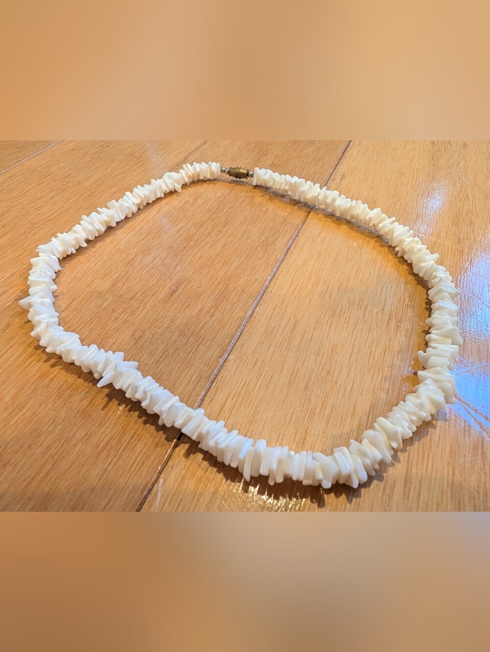 Vintage Y2K White Puka Shell Necklace